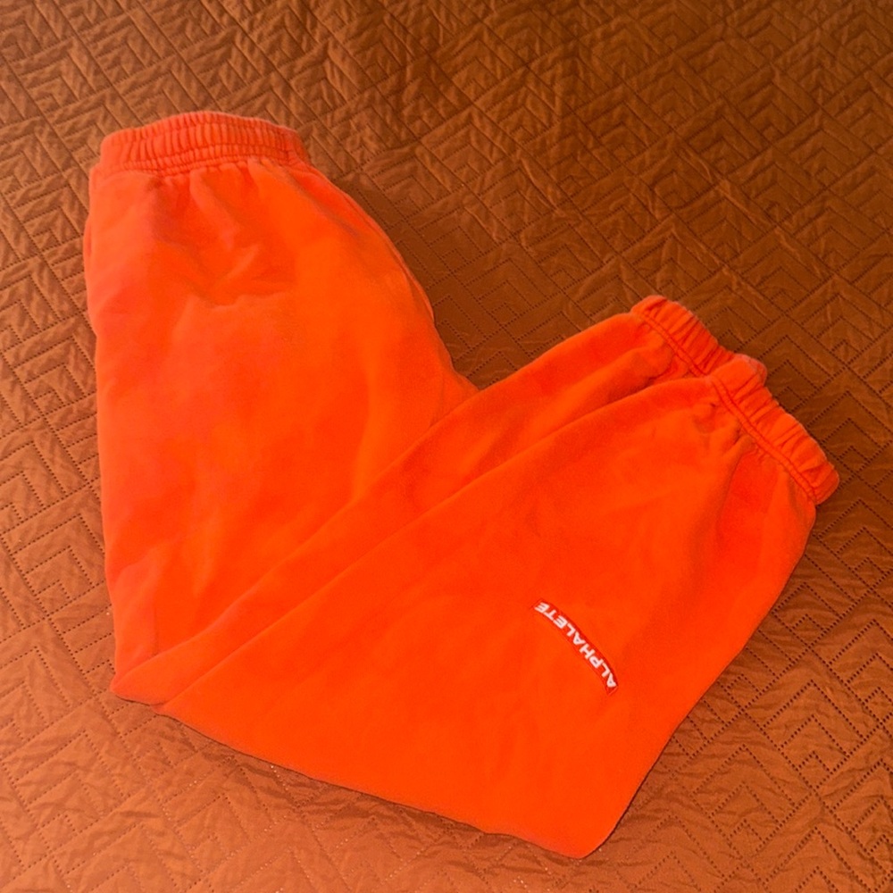 Alphalete joggers